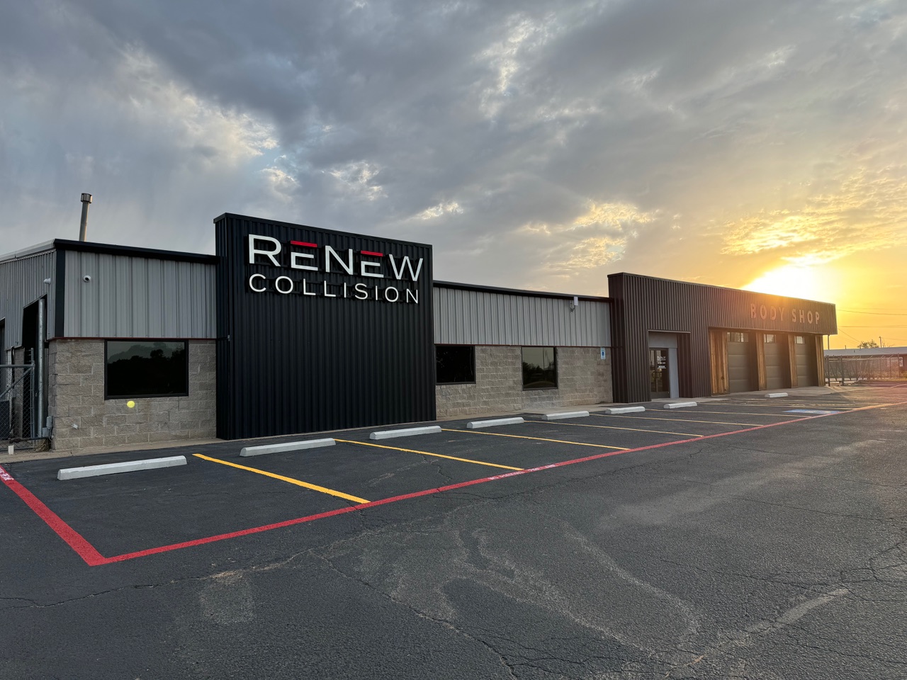 Renew Collision auto body repair shop in West Texas